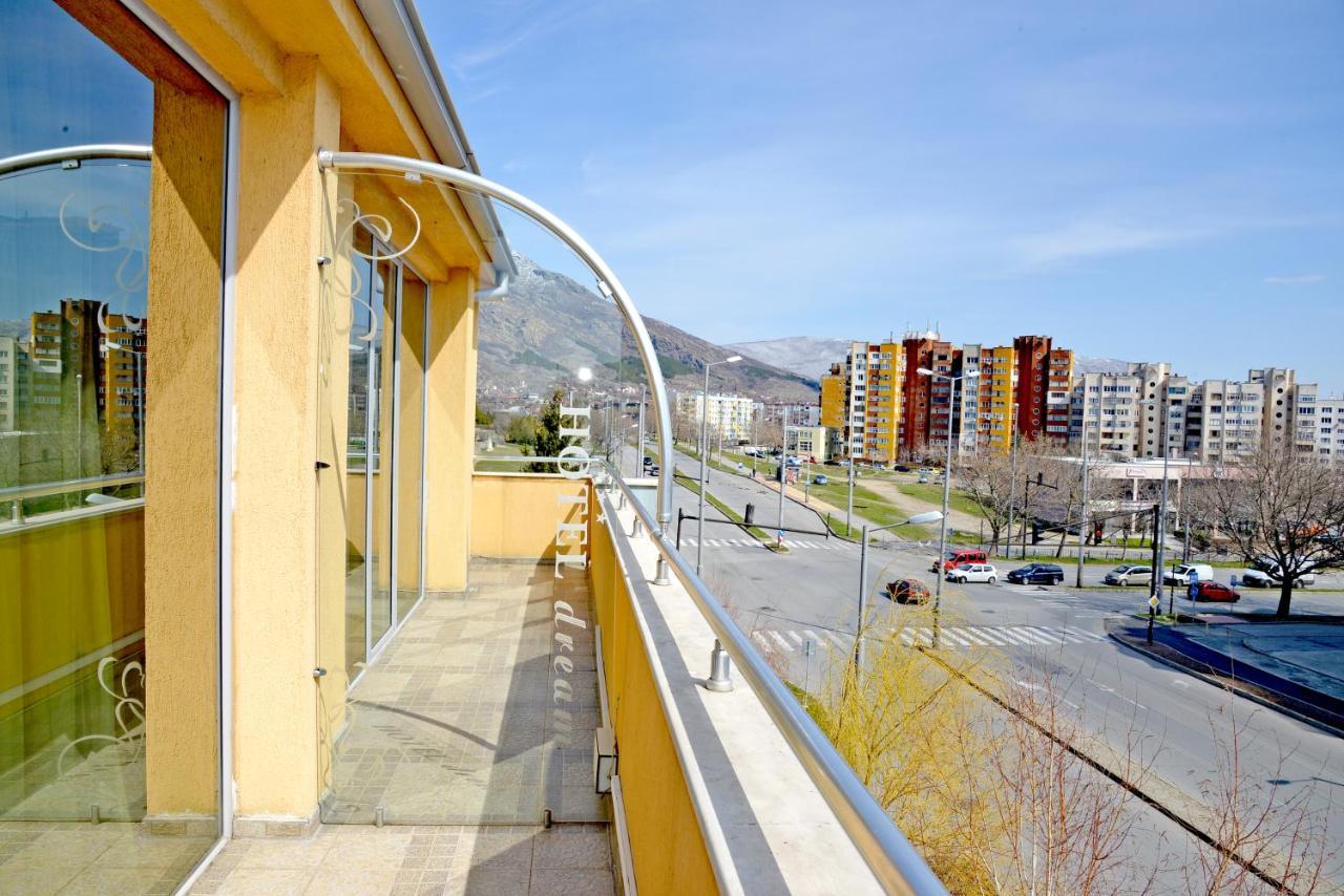 Dream Hotel Sliven Bagian luar foto